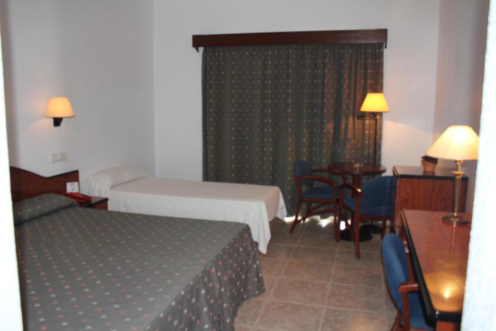 Hotel Rosa Dels Vents ซานต์อันโตนี เด กาโลเญ ห้อง รูปภาพ