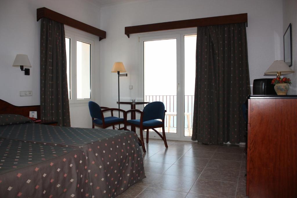 Hotel Rosa Dels Vents ซานต์อันโตนี เด กาโลเญ ภายนอก รูปภาพ